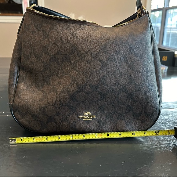 Coach Purse - Picture 4 of 8